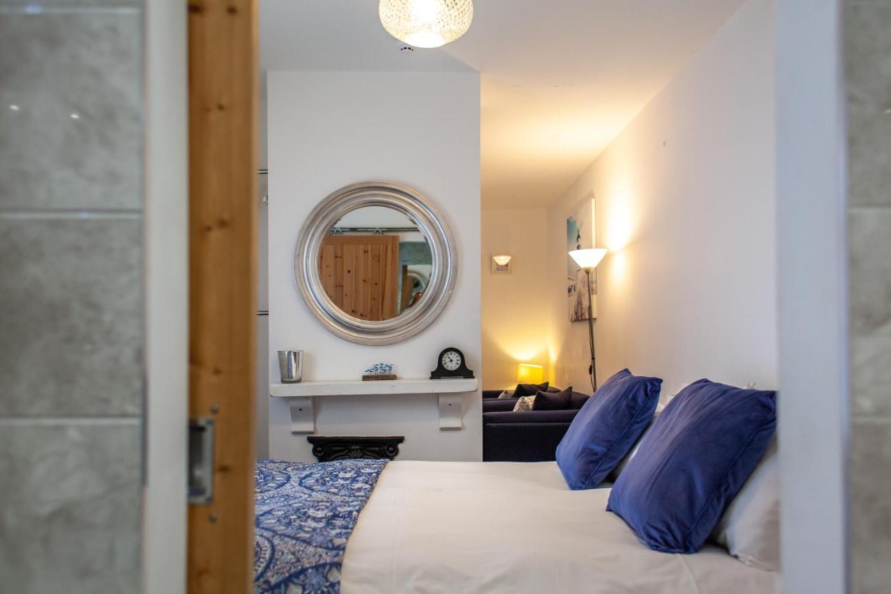 No. 98 Boutique Hotel Уэймут Экстерьер фото