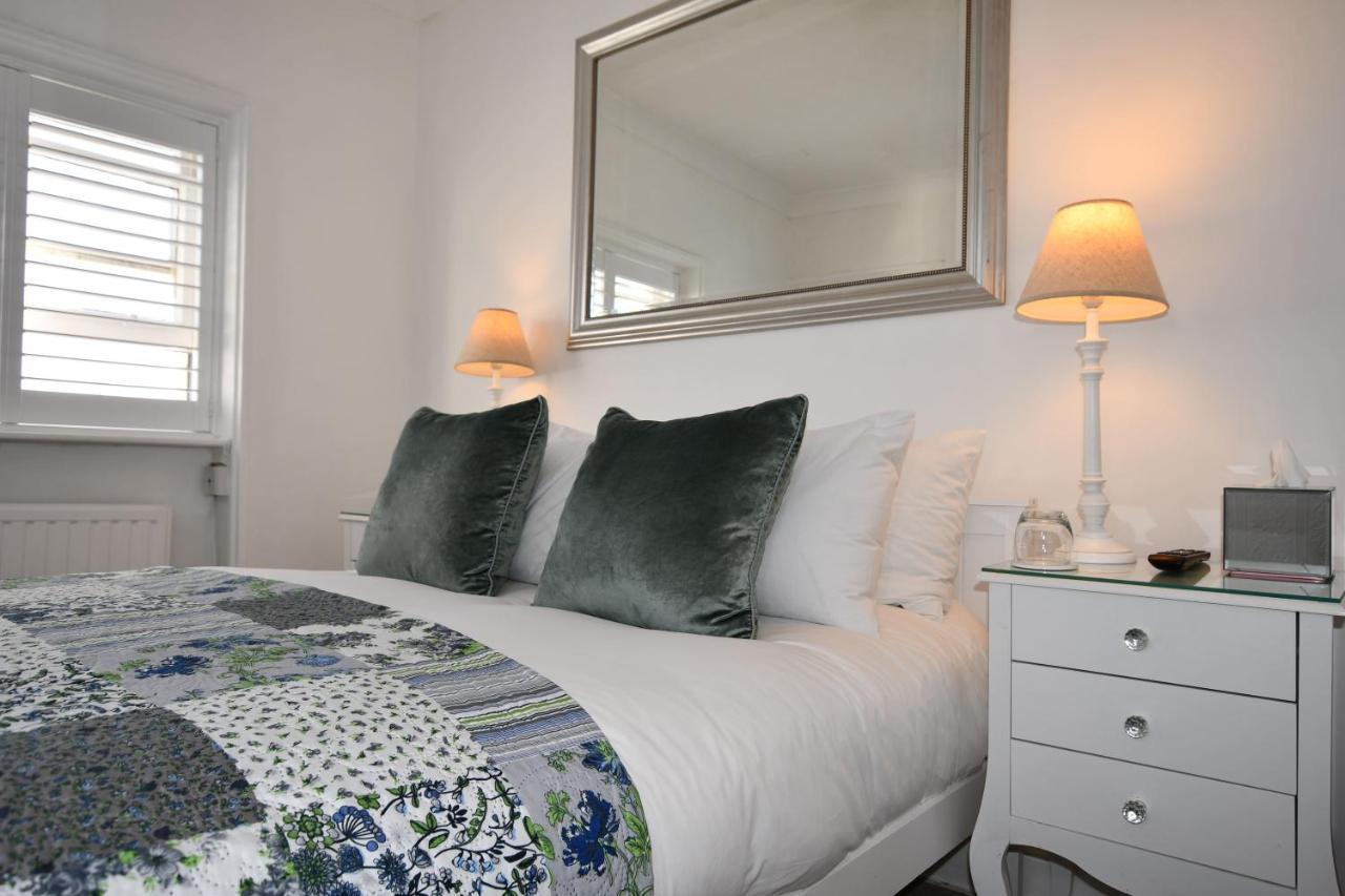 No. 98 Boutique Hotel Уэймут Экстерьер фото