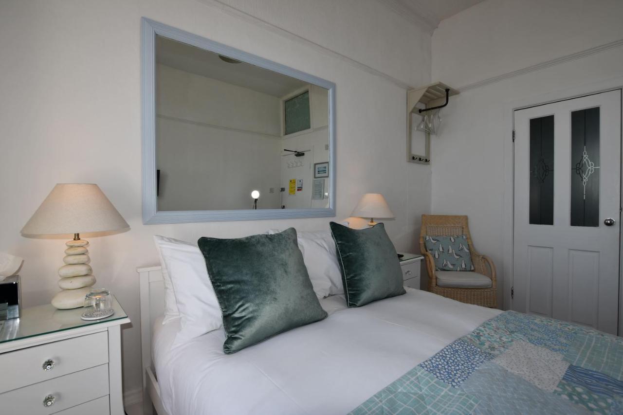 No. 98 Boutique Hotel Уэймут Экстерьер фото